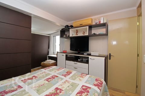 Image 17 - 255146